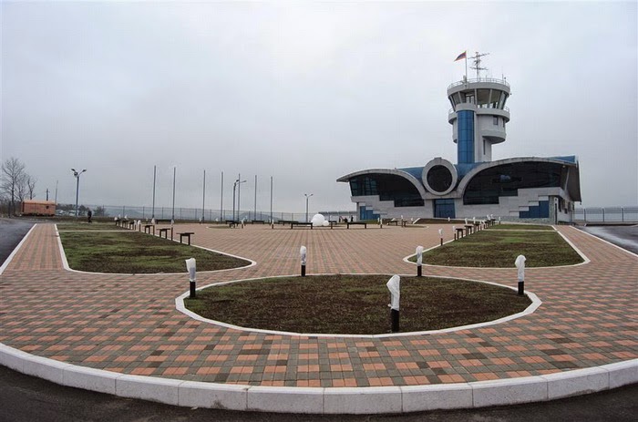 Esperan decisión política para abrir el aeropuerto de Stepanakert 