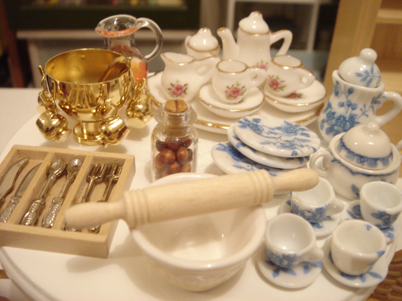 Mitzi's Miniatures Sydney Dollhouse and Miniatures Show 2012