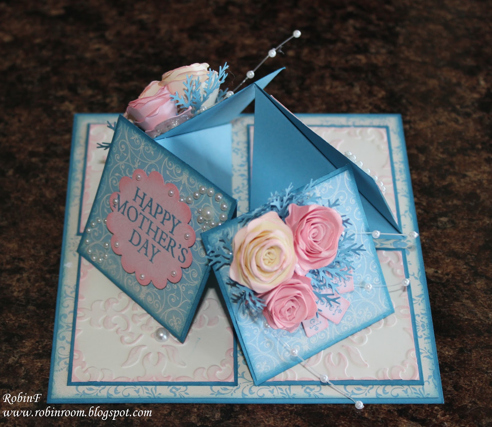 Robin's Room Quad Easel Card Mother's Day