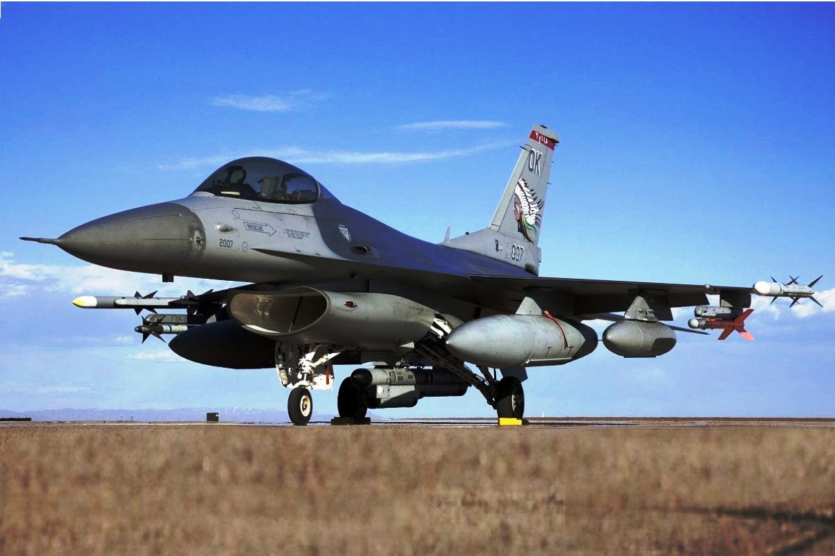 KUMPULAN PESAWAT TEMPUR INDONESIA TERBARU DAN TERLENGKAP 2016 kafe