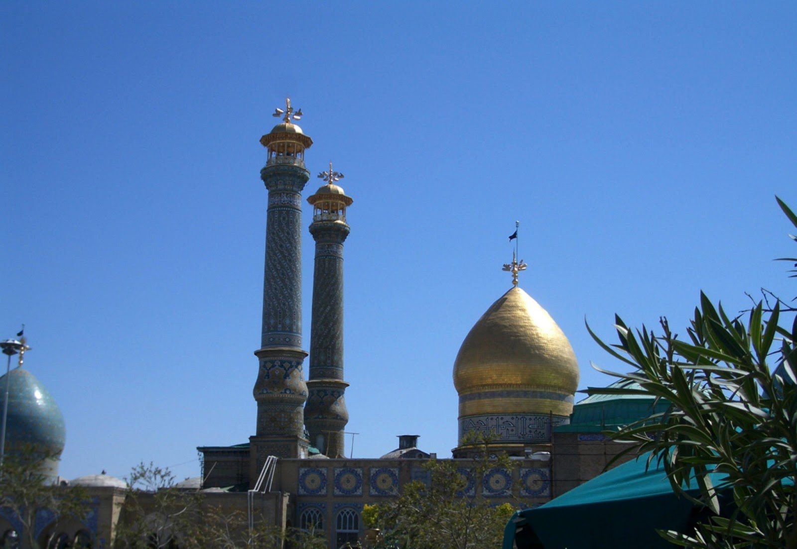 Travel & Adventures: Tehran ( تهران ). A voyage to Tehran, Iran