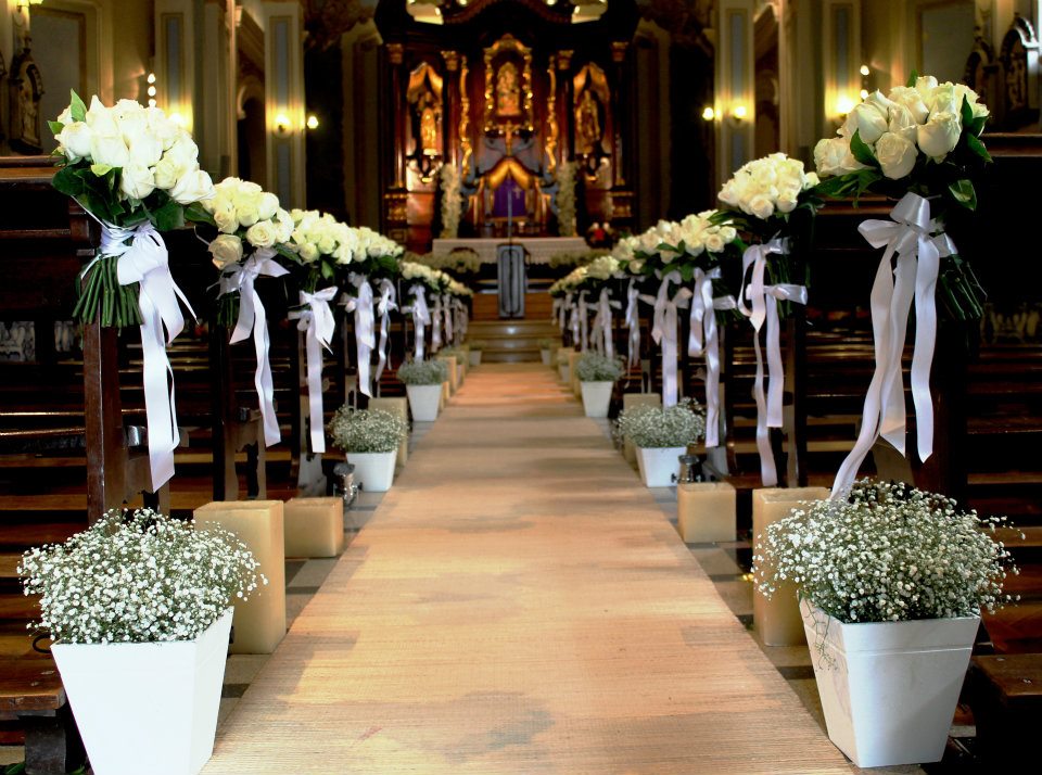 vários tipos de flores e cores pode colocar fitas de cetim ou até vários tipos de flores e cores pode colocar fitas de cetim ou até
