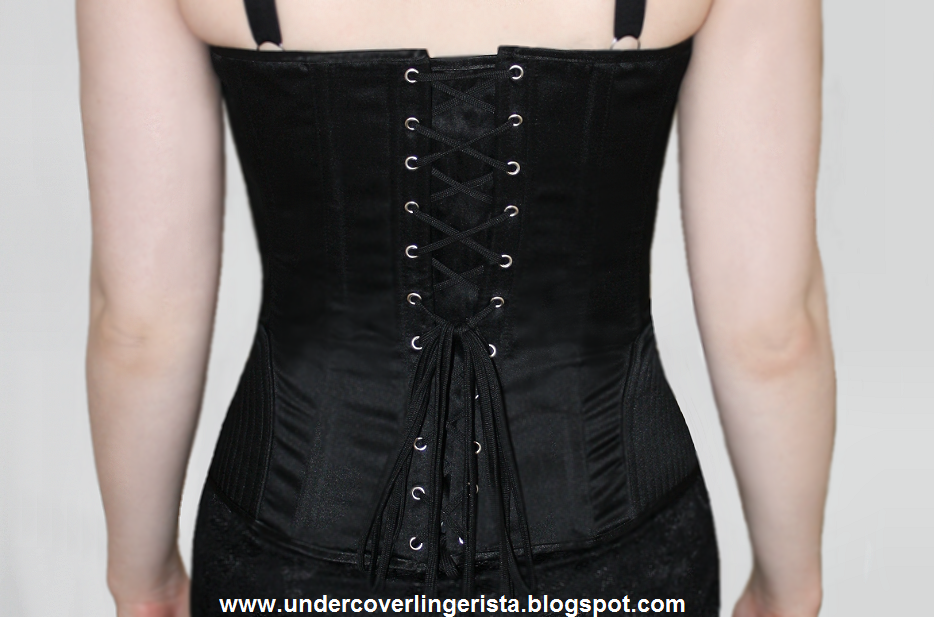 Halloween Style File Corsets, lace and vampire fangs! Jual Lingerie