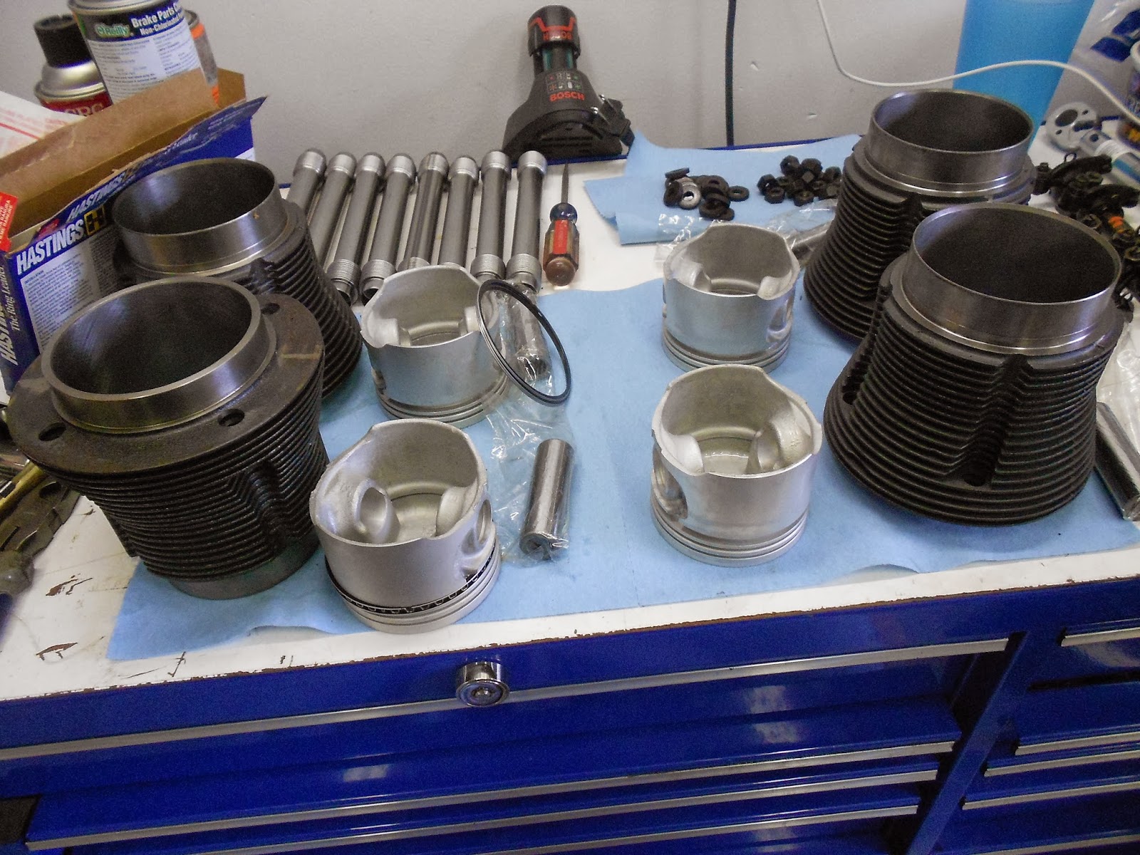 The Bug Boys Installing pistons and cylinders in an air cooled bug and