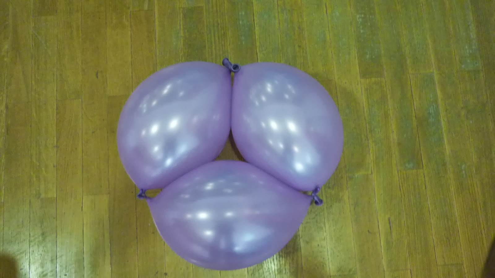 The Very Best Balloon Blog How to make a simple Quick Link Heart