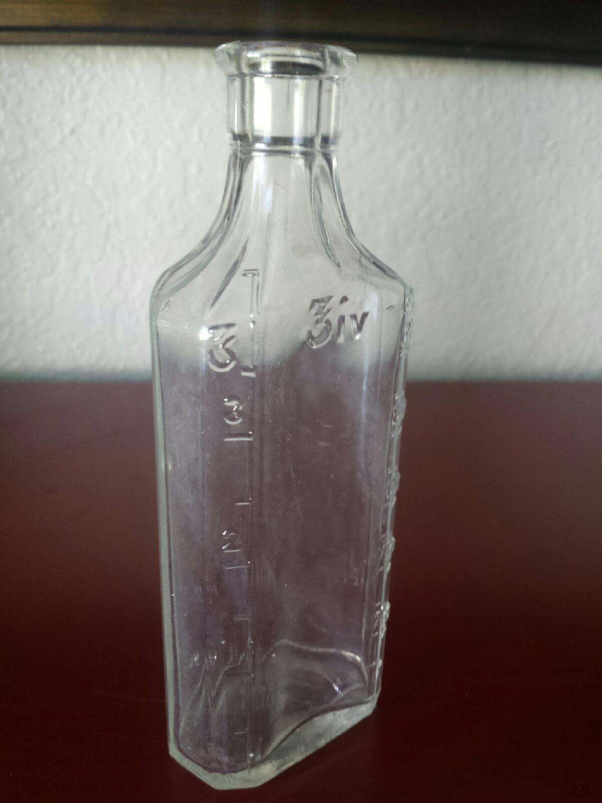 Southern Mom Adventures Vintage medicine bottles from early 1900s For Sale