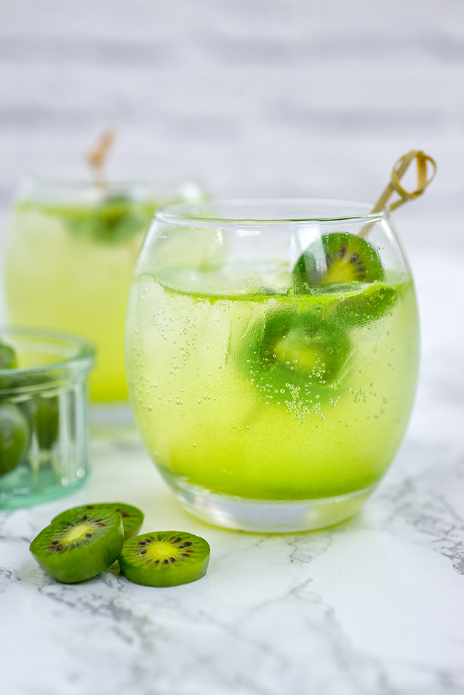 Kiwi Berry Gin Collins Cocktail discover NERGI® fruit berries