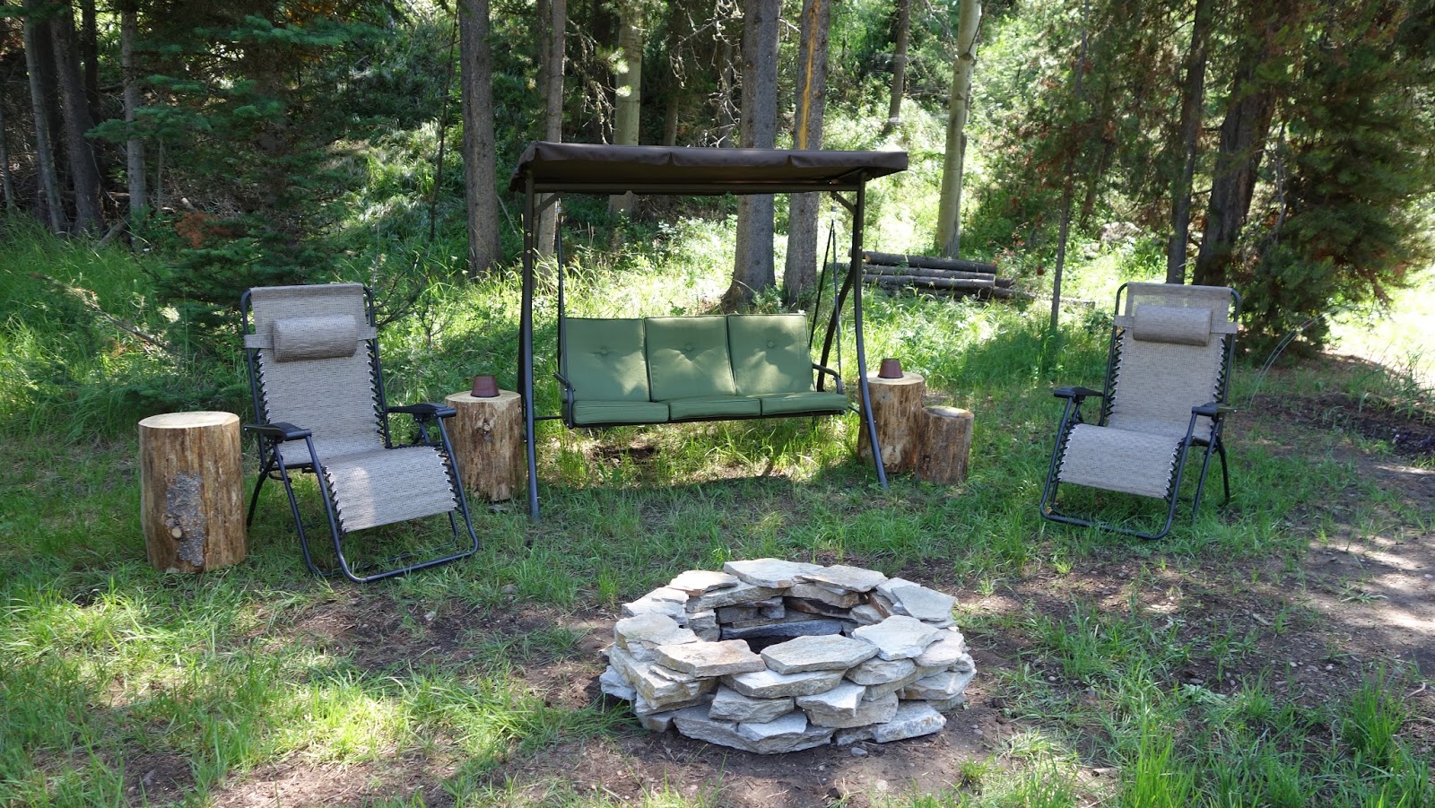 Fy Nyth... Outdoor Hang Out