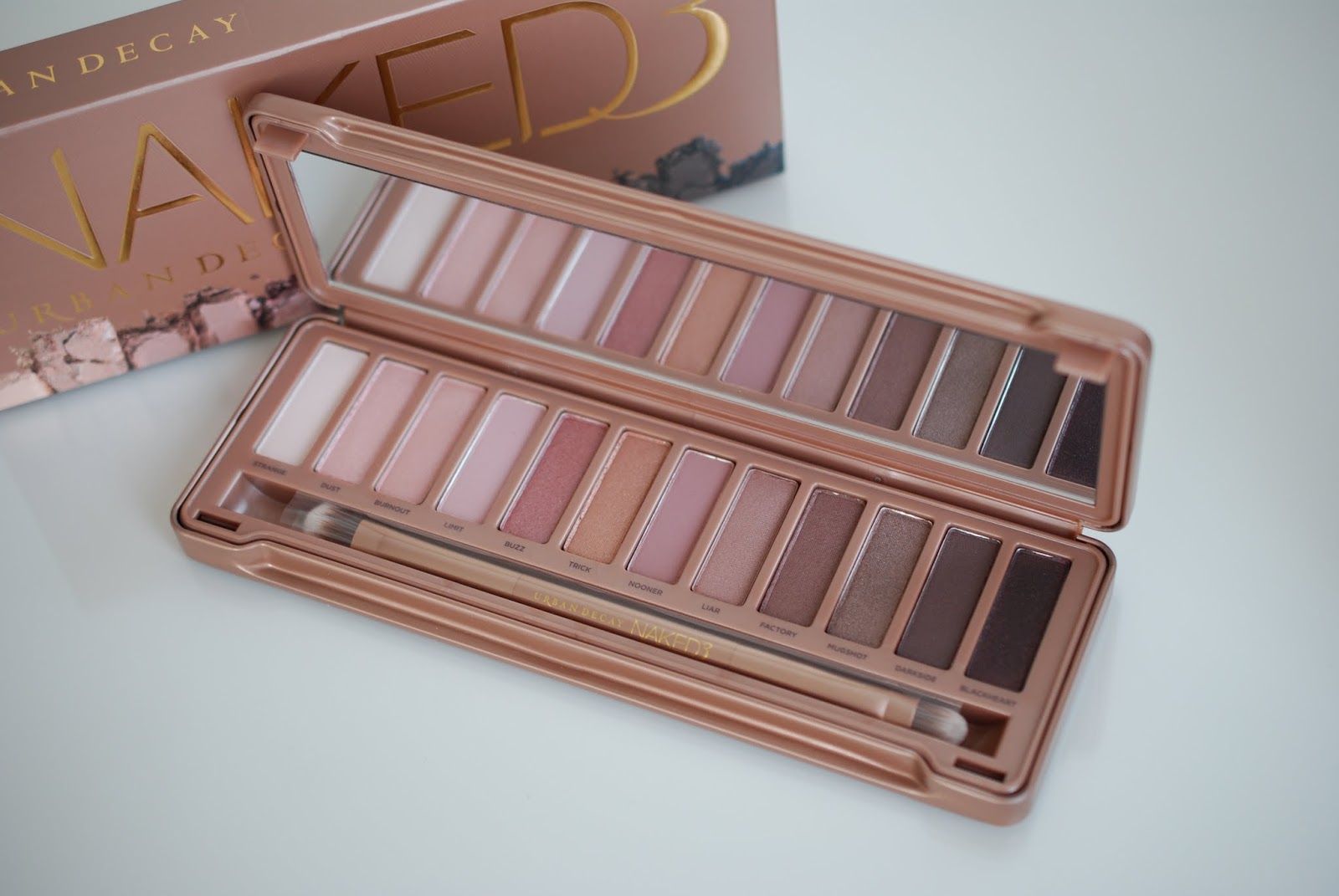 Douglas Bestellung Urban Decay Naked 3 Douglas Bestellung Urban Decay Naked 3
