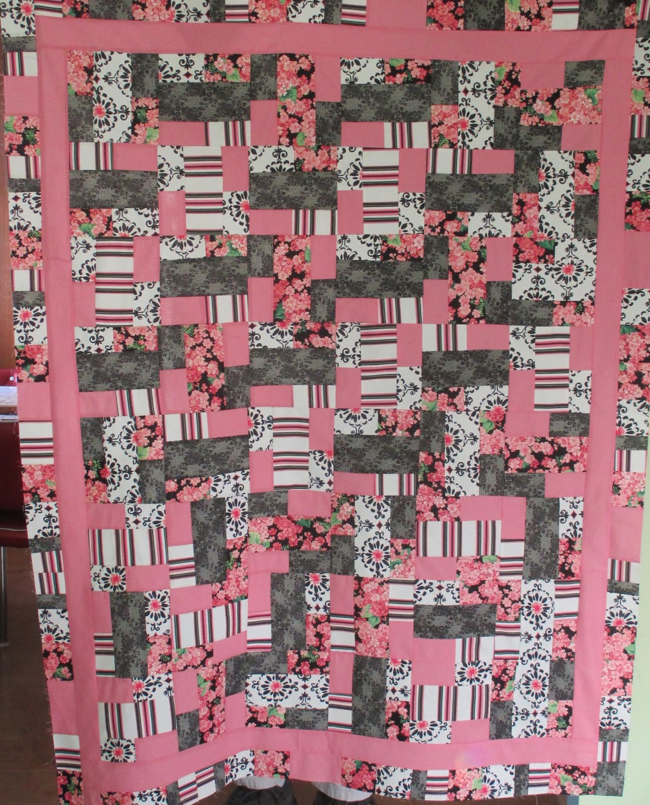 The Literate Quilter The Fiona Quilt Block by Carolyn Perry Goins