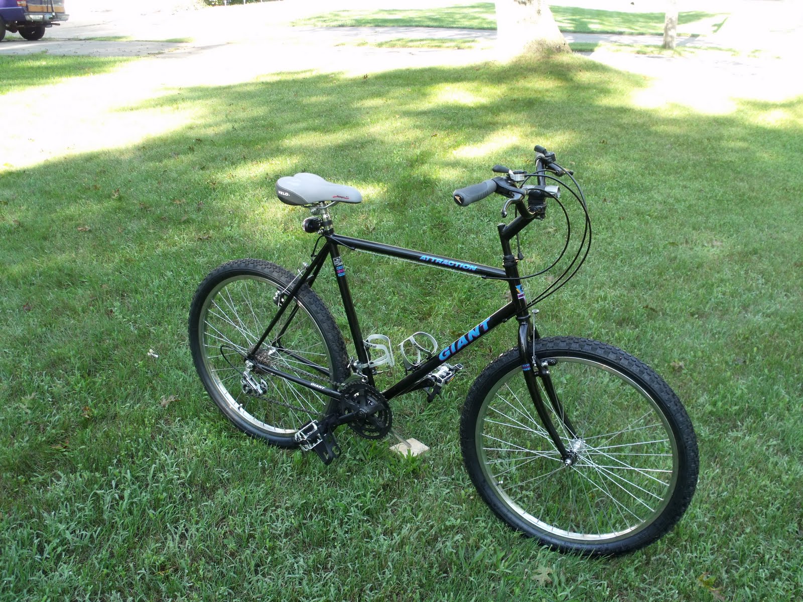 giant attraction bike price