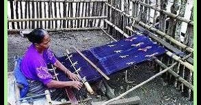 Tenun Ikat dan Pakaian Adat Masyarakat Bajawa ~ FLOBAMORATA NTT