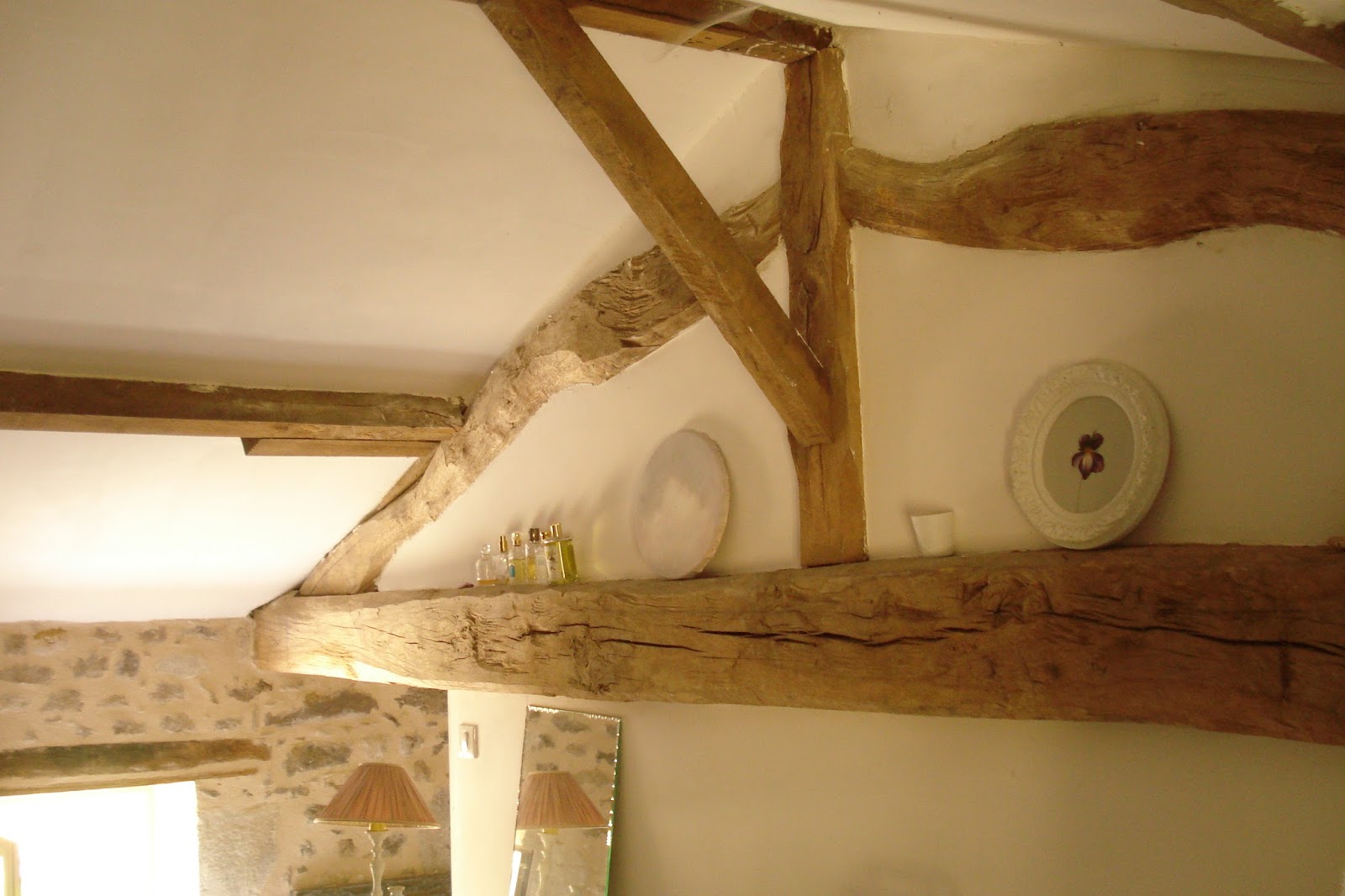 Aménagement d'une salle d'eau campagne chic dans le grenier ...