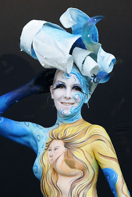 Body Painting Paling Seksi Menarik