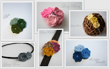 Mini wool/felt roses