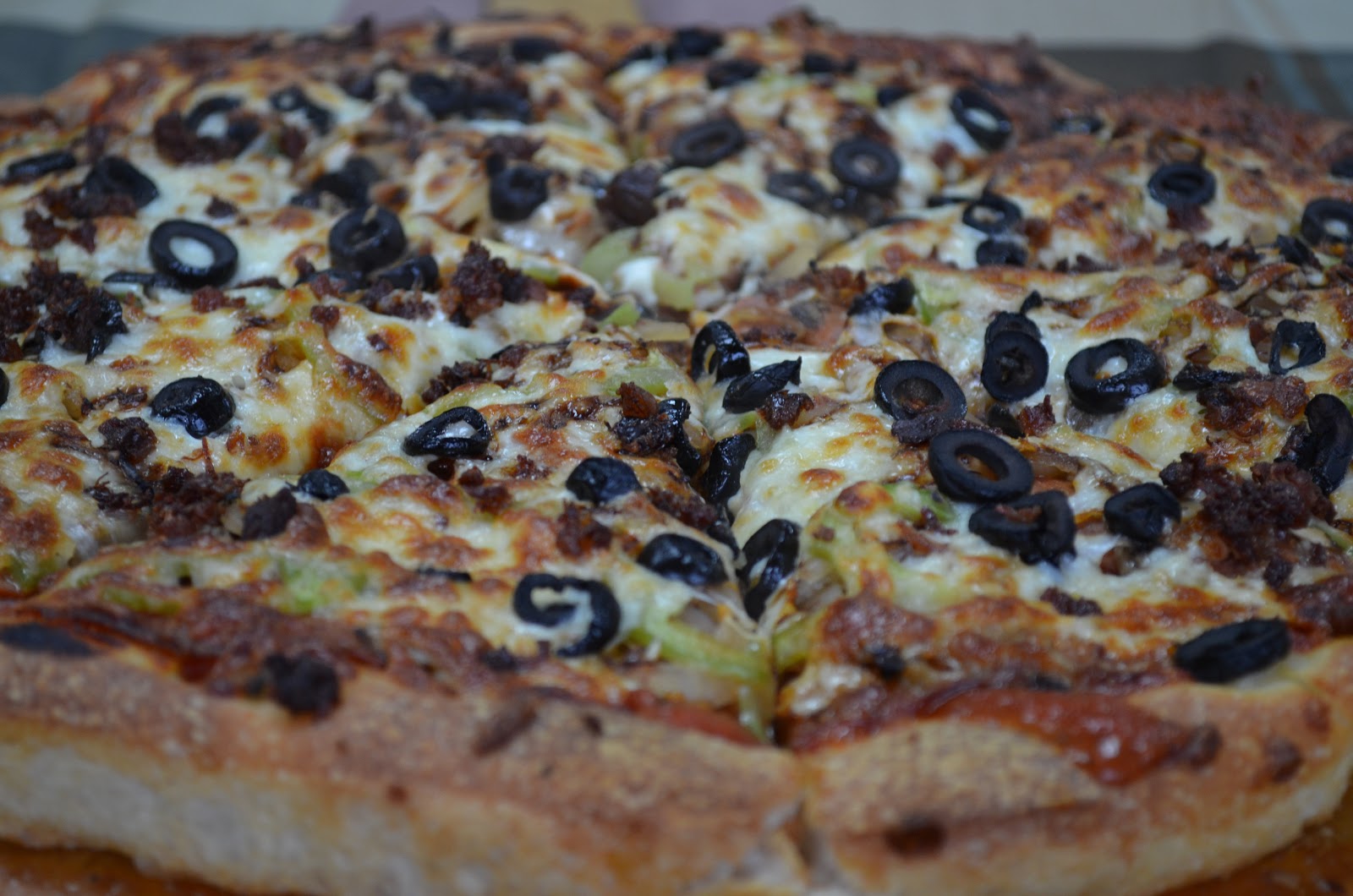 Okanagan Pizza Kelowna Pizza Delivery Kelowna pizza delivery