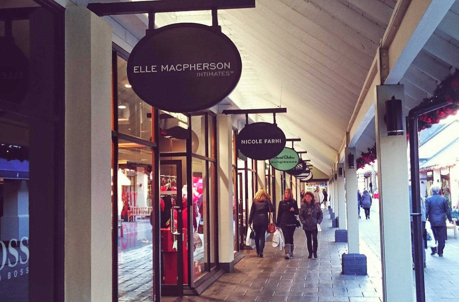 FESTIVE PARTYWEAR WITH CHESHIRE OAKS