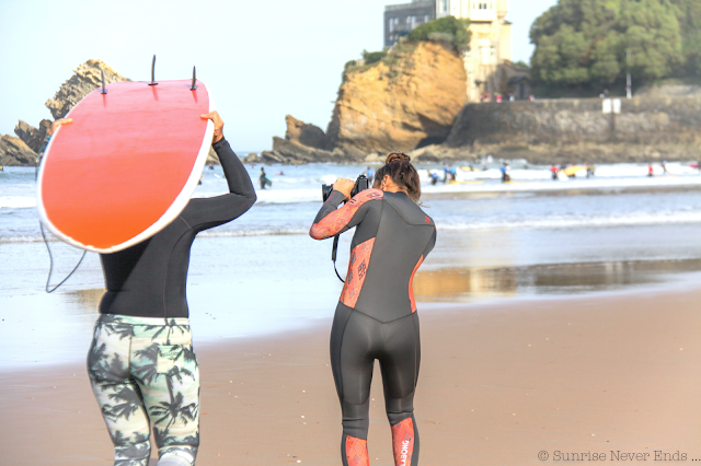 lady slider,biarritz,billabong,surfer girl,beach girl,surf,longboard,cote des basques,biarritz surf training,nora,elodie,guava and coconut,sunrise never ends