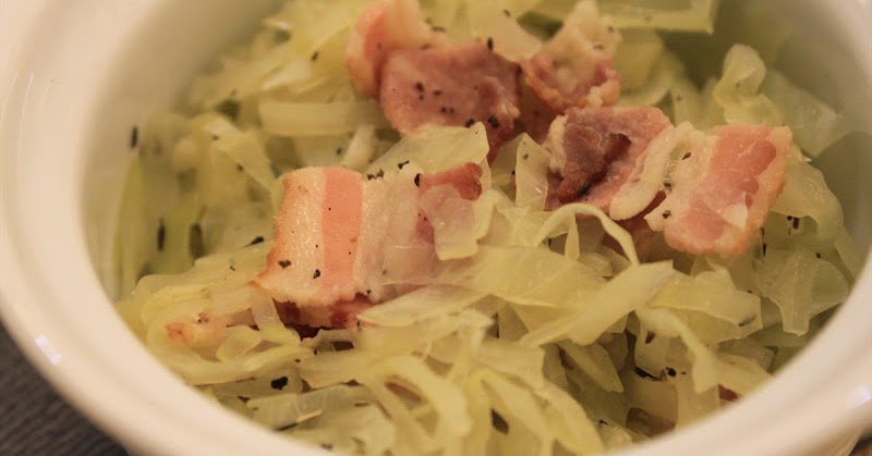 GoodyFoodies: I cooked: Jamie Oliver's braised cabbage with bacon and thyme