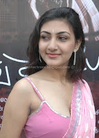 Neelam, in, saree, showing, cleavage, stills