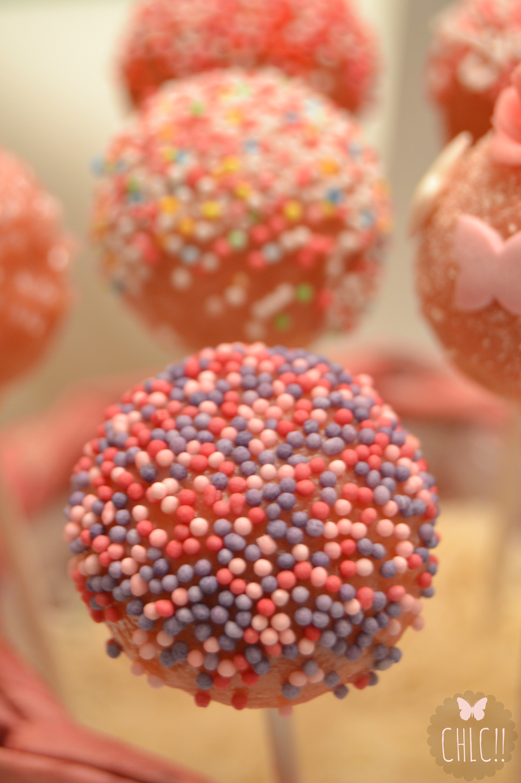 COMO HE PUESTO LA COCINA CAKE POPS DE FRAMBUESA
