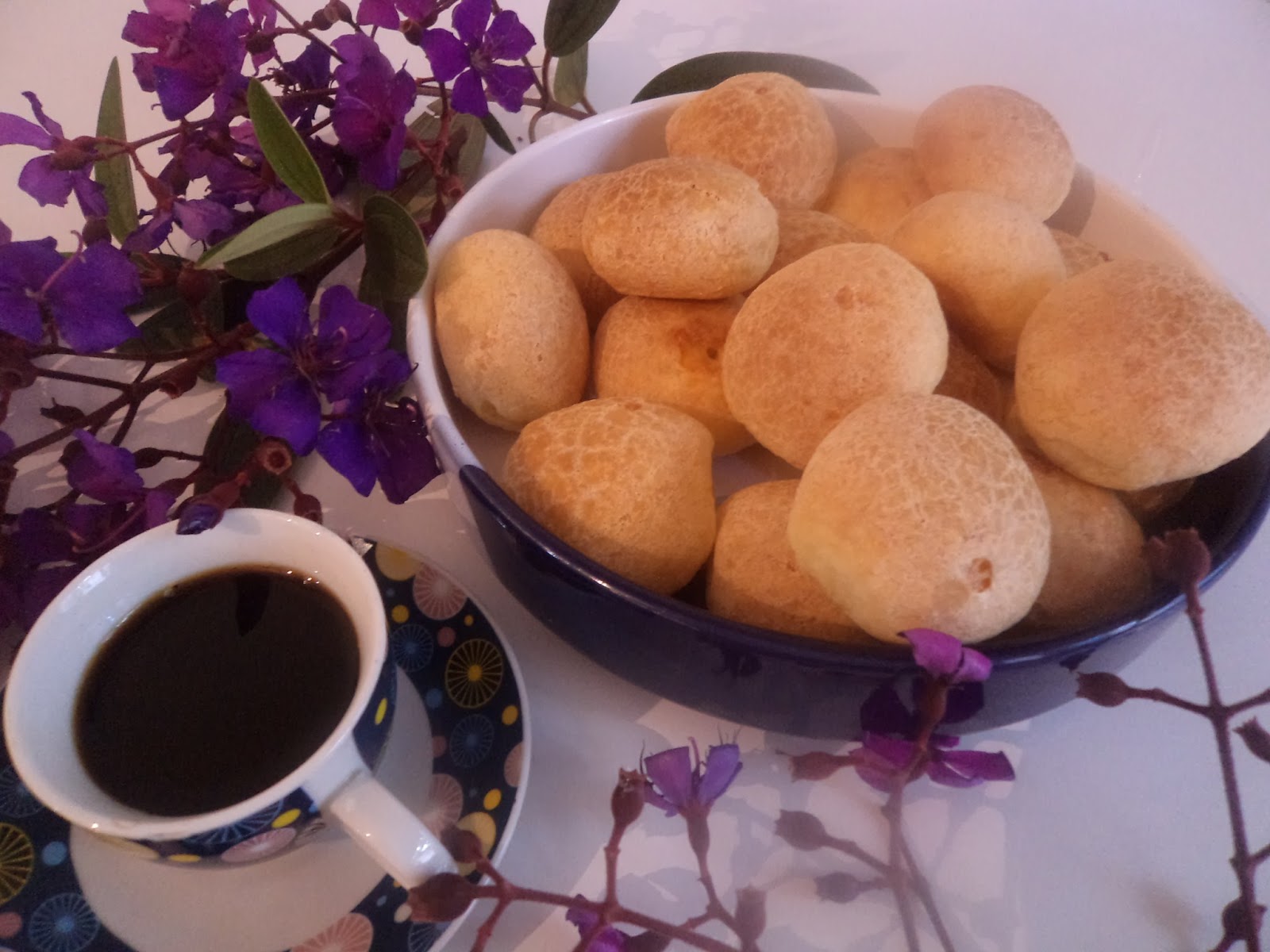 Pão de Queijo Caseiro Congelado: Passo a passo Dicas de como assar o