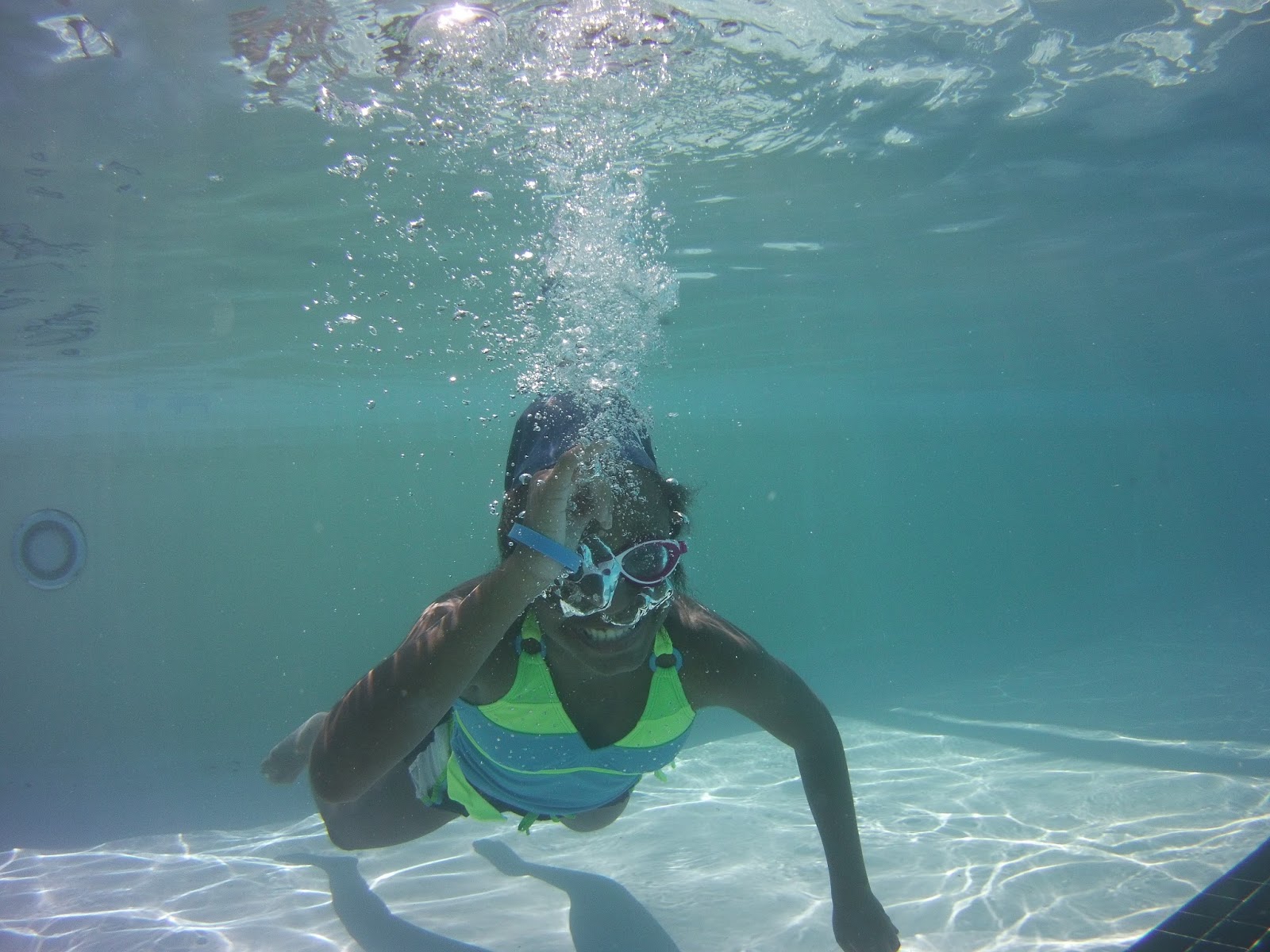 Girl Peeing Underwater