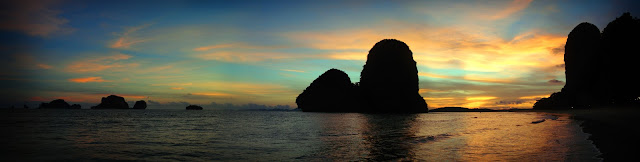 Phra Nang beach at sunset, Krabi, Thailand, by Stuart Hodgson, http://www.stuart-hodgson.com/