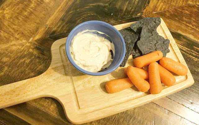 High protein, low calorie fiesta ranch dip (only two ingredients!)