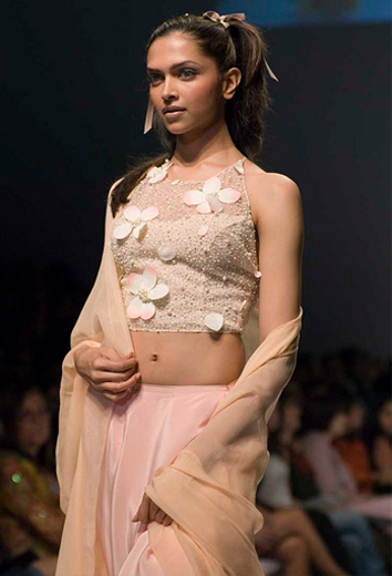 Soumik Kar Oozes Couture Soumik Kar Oozes Couture