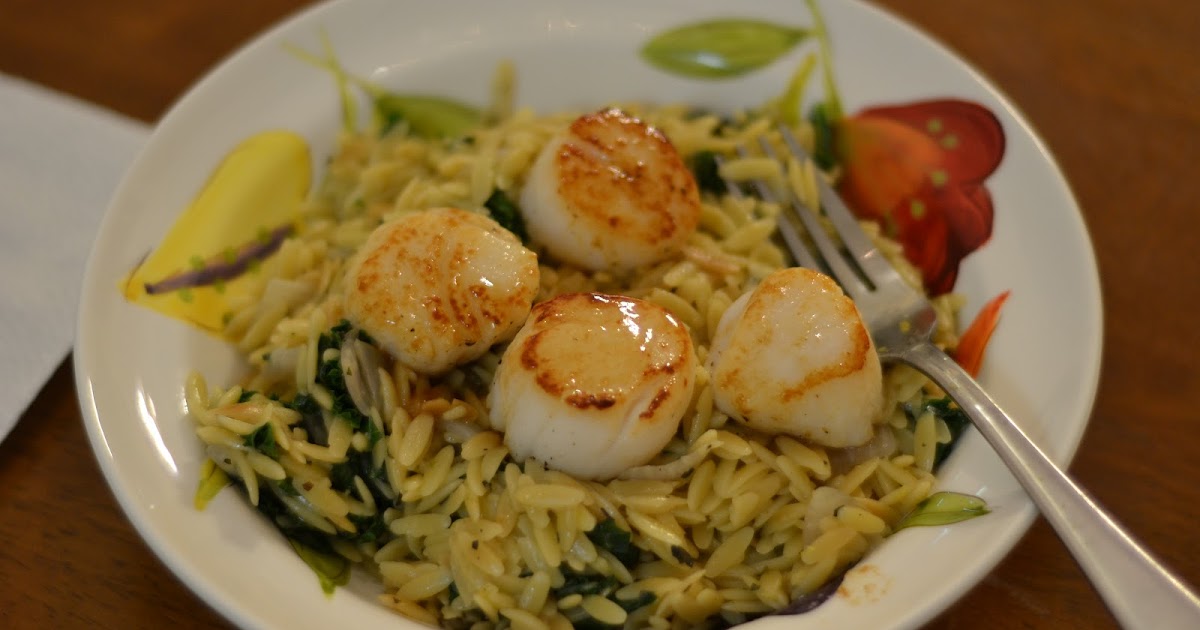 the eibls Scallops with Kale
