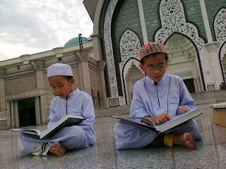 Melatih anak berpuasa Ramadan Budak+mwp