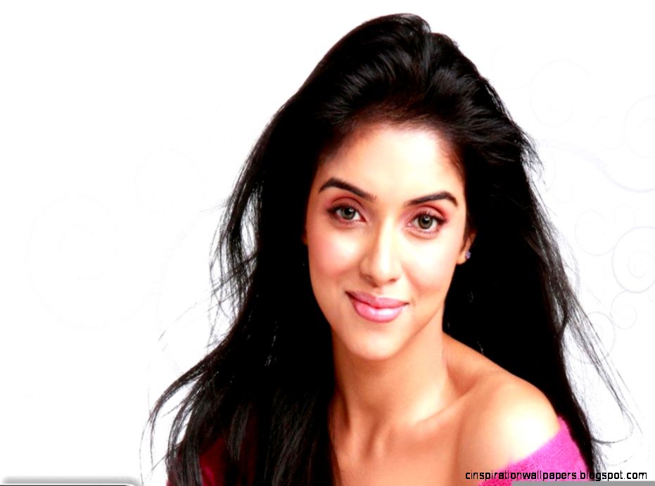 Pictures Of Asin Thottumkal Bollywood And South Indian Actress Pictures Of Asin Thottumkal Bollywood And South Indian Actress
