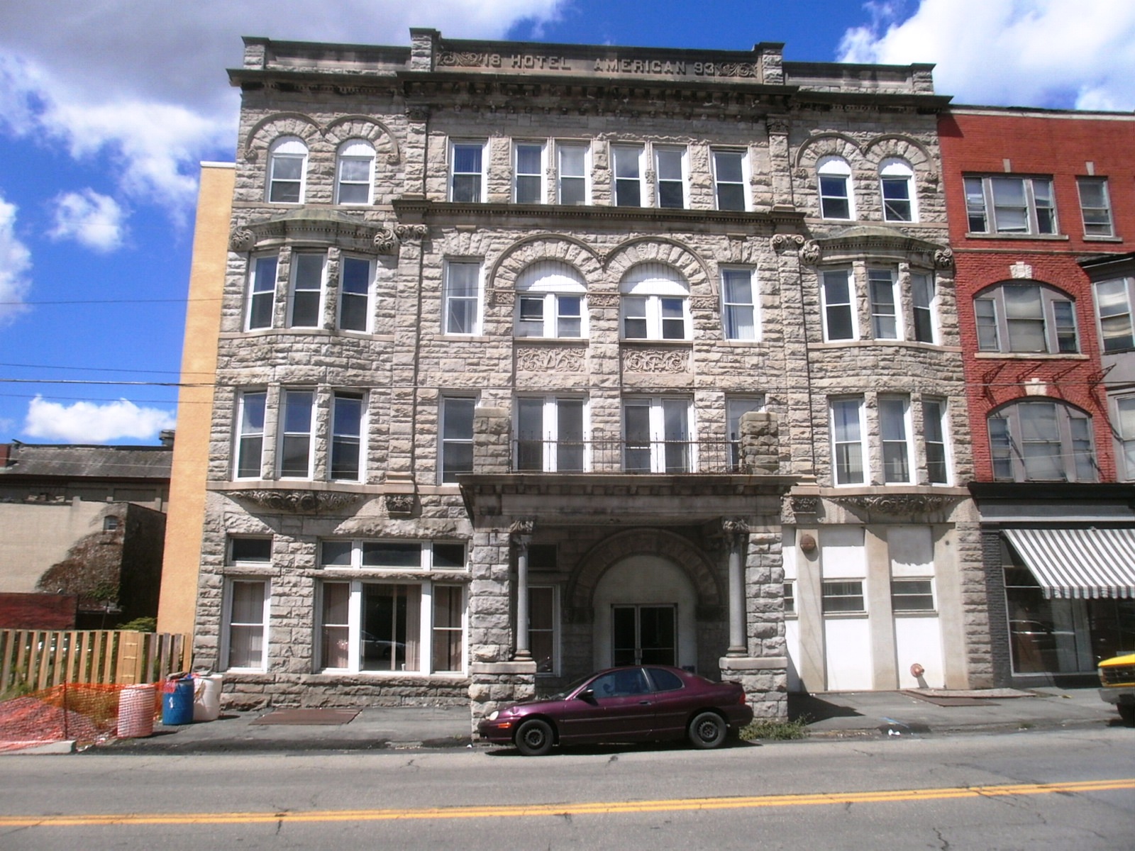 Frank S Place August 2017 Carbondale Hotel American