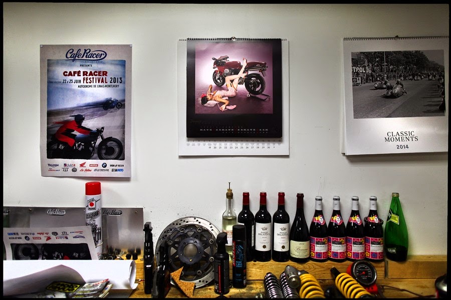 Pin Up Garage RocketGarage Cafe Racer Magazine