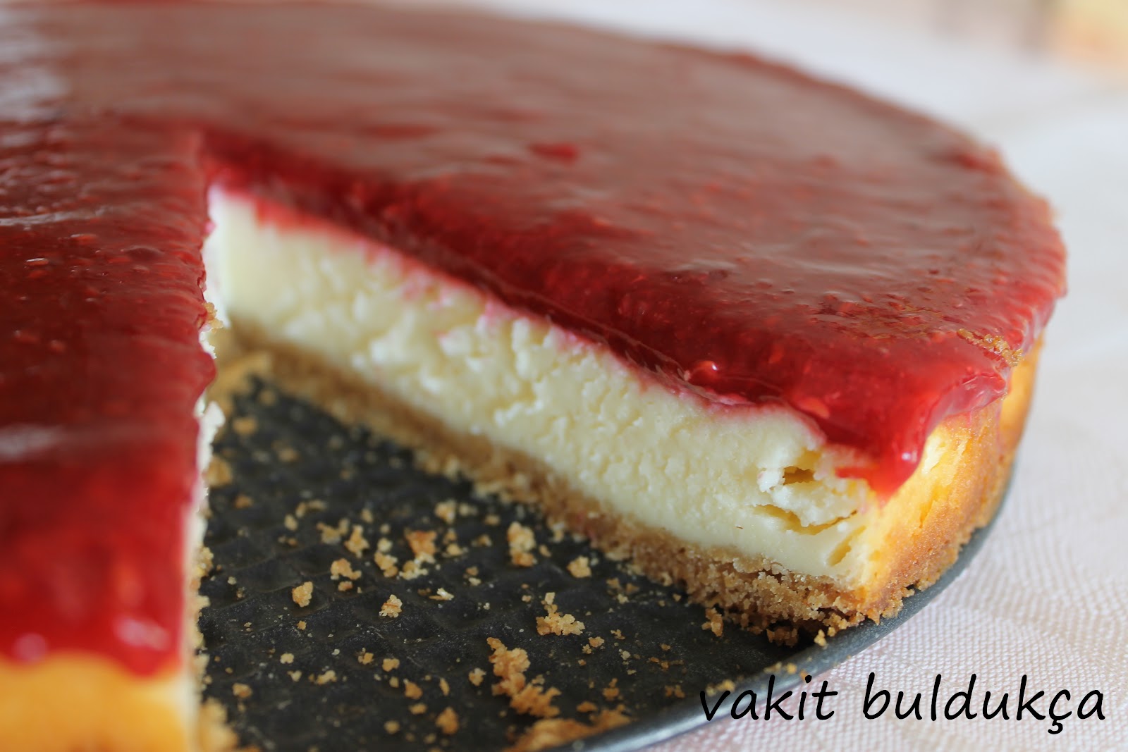 Frambuazli Cheesecake Tarifi Frambuazli Cheesecake Nasil Yapilir Tarifi Cikolatali Ve Meyveli Tatlilar Sofra
