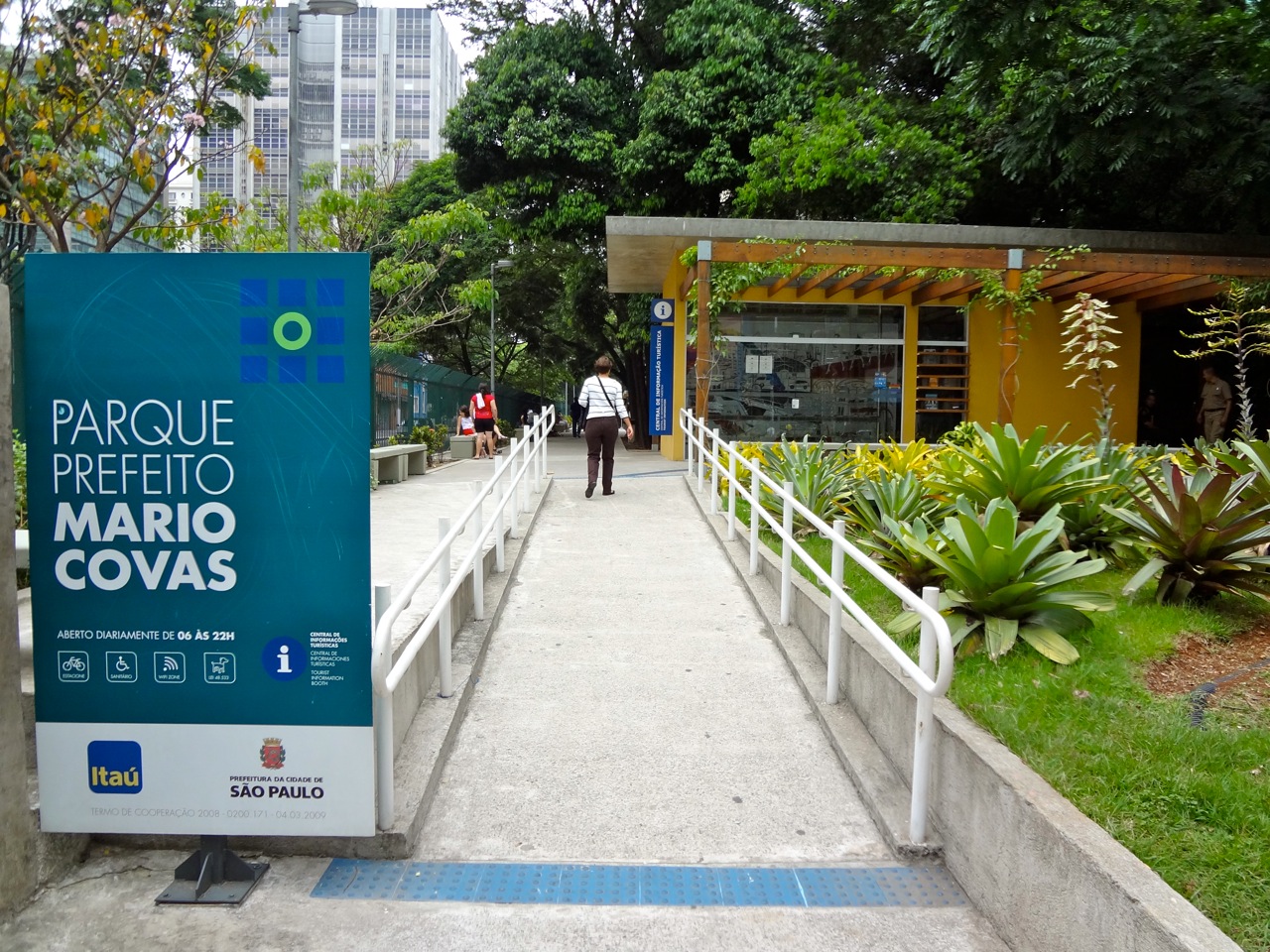 DSC00125 - Série Avenida Paulista: a Villa Fortunata e o parque. Como é o nome mesmo?