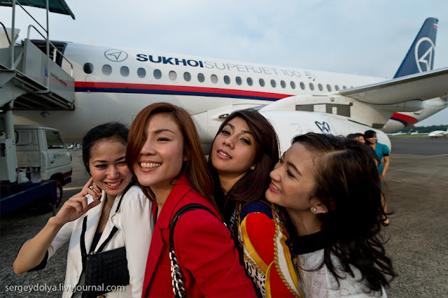 Foto Pramugari Yang Menjadi Korban Sukhoi Superjet 100