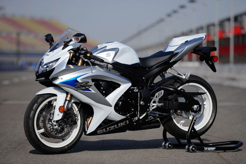 Suzuki-GSXR-600-autoline.jpg