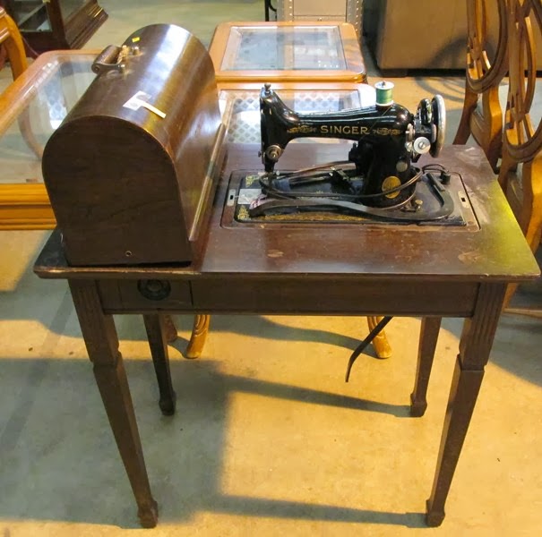 Vintage Sewing Machines Auction