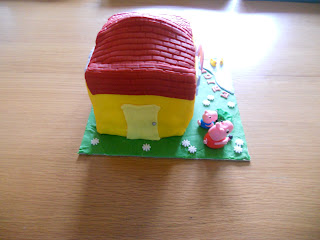 Peppa Pig House Cake
