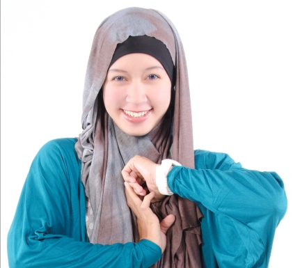 model Cara Memakai Jilbab Hijab Style terbaru modern