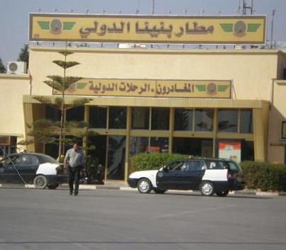 مطار بنغازي يعلّق جميع رحلاته بسبب الأوضاع الأمنية في بنغازي %D9%85%D8%B7%D8%A7%D8%B1+%D8%A8%D9%86%D9%8A%D9%86%D8%A7