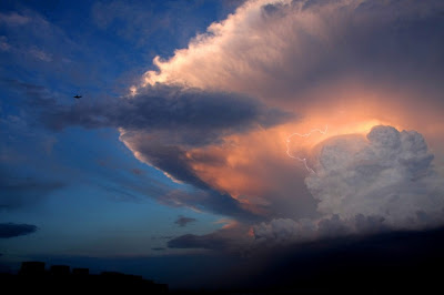 Giant Storm Cloud 