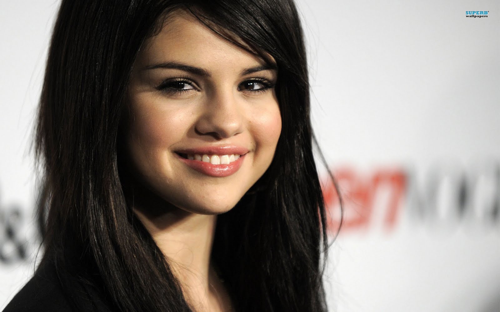 Hot Stock Pictures: Selena Gomez Wallpapers Part 3