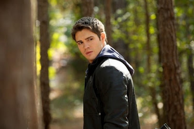 premiere rencontre elena et damon