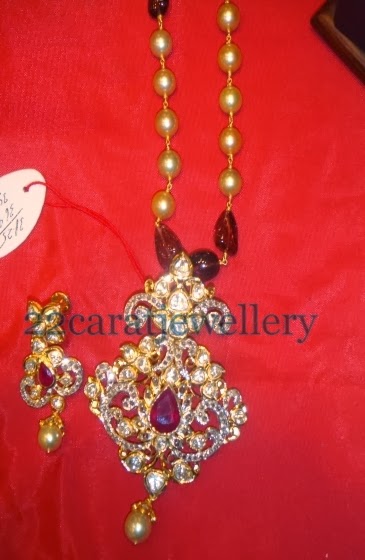 single pearl drop necklace