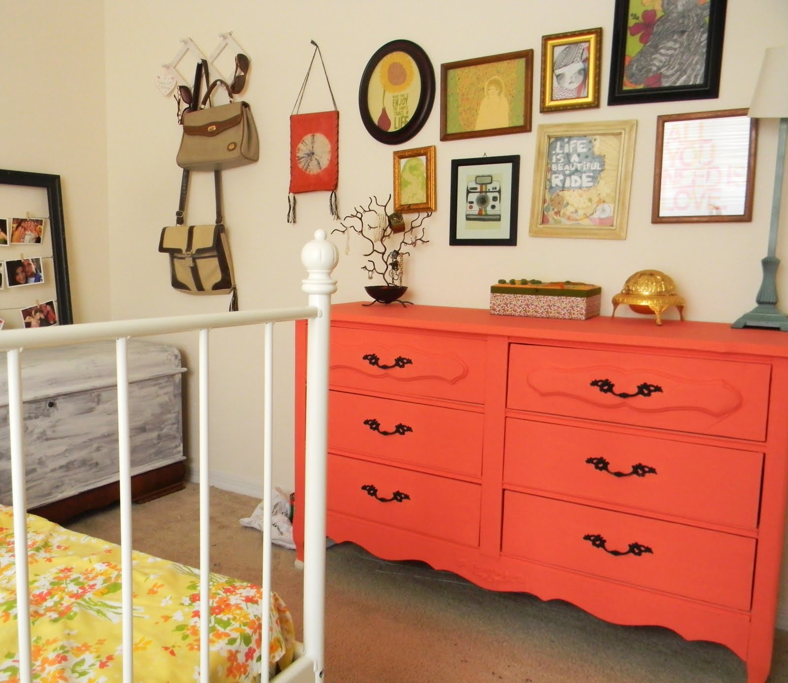 Pretty Simple Things: Coral dresser
