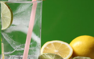 Nine Benefits of Mixed Water and Lemon for Health
