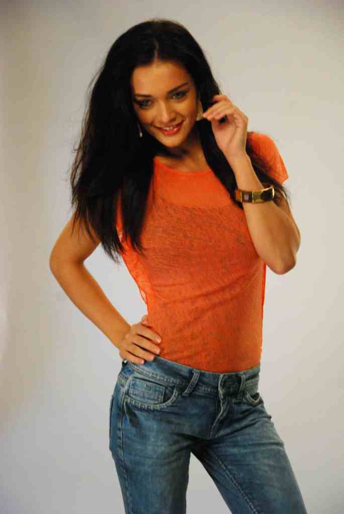 Amy Jackson Prakeik Babbar Glamour Photo shoot for Lawman Page 3